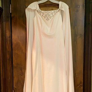 New Alfred Angelo Signature Caped Wedding Dress M7891 Disney Frozen Anna Style
